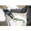 Festool ETS EC 150/3 při broušení s připojeným odsáváním – práce na svislé ploše jednou rukou