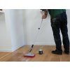 576 2 aplikace s red scrubby pad podlaha
